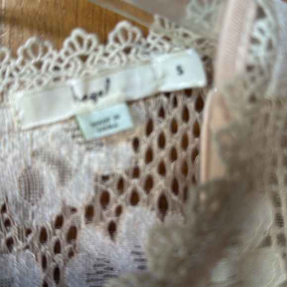 HAZEL Lace Top - Picture 3 of 7